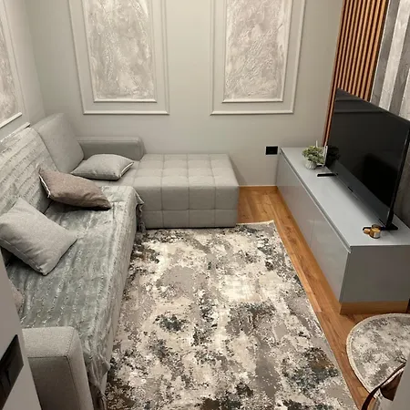 Luxury Shiba 01 Tirana